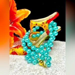 Elegant sea shell pearl Beaded knotted necklace